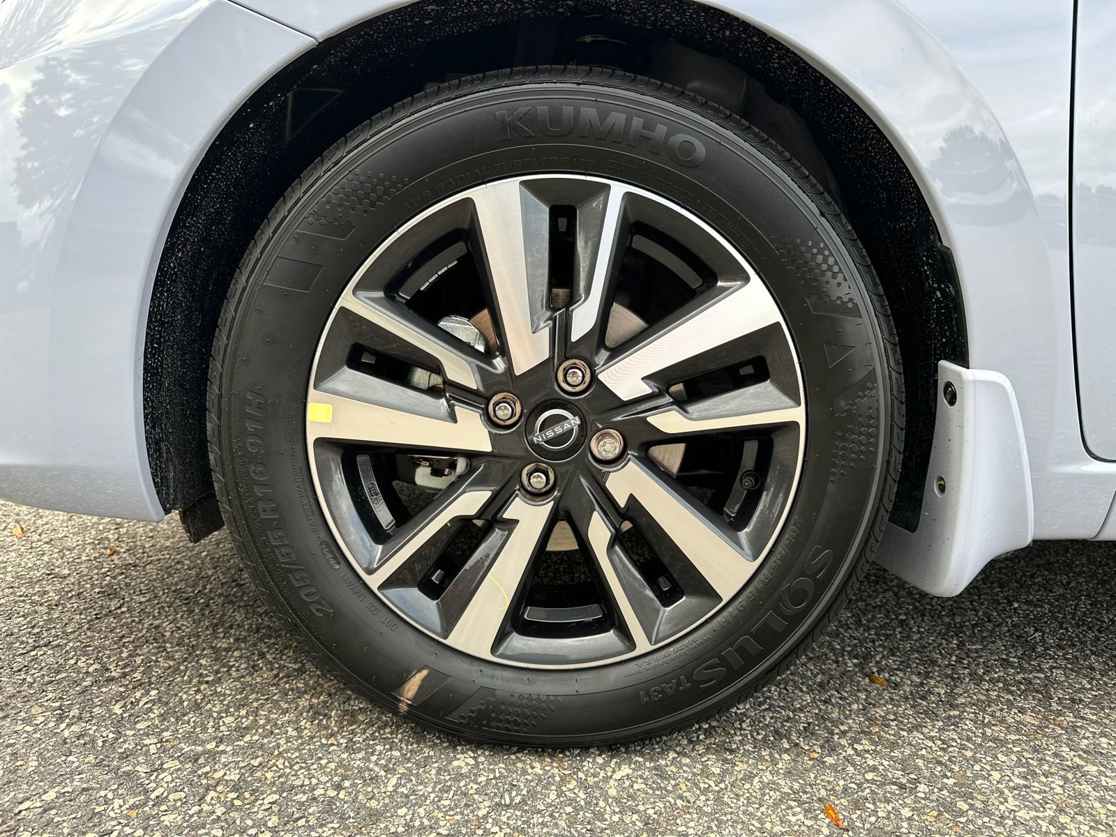 New 2025 Nissan Versa SV w/ Trunk Package image 11