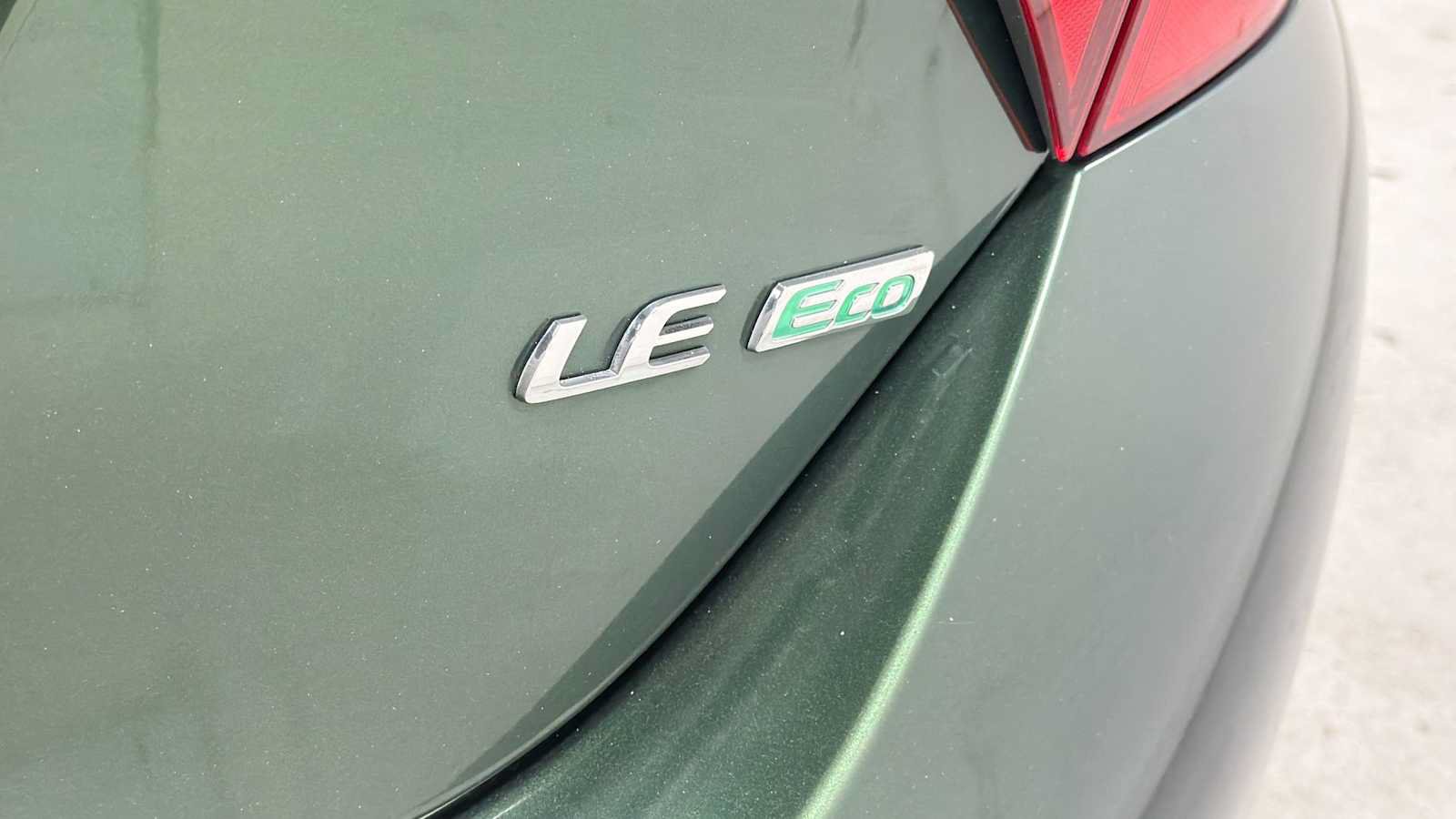 Used 2014 Toyota Corolla LE FWD image 27