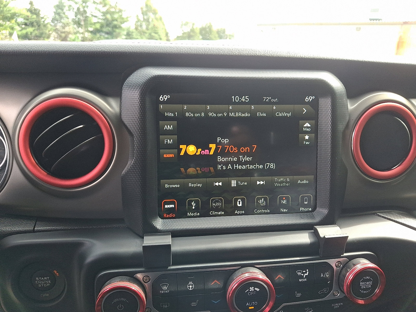 Used 2019 Jeep Wrangler Unlimited Rubicon image 16