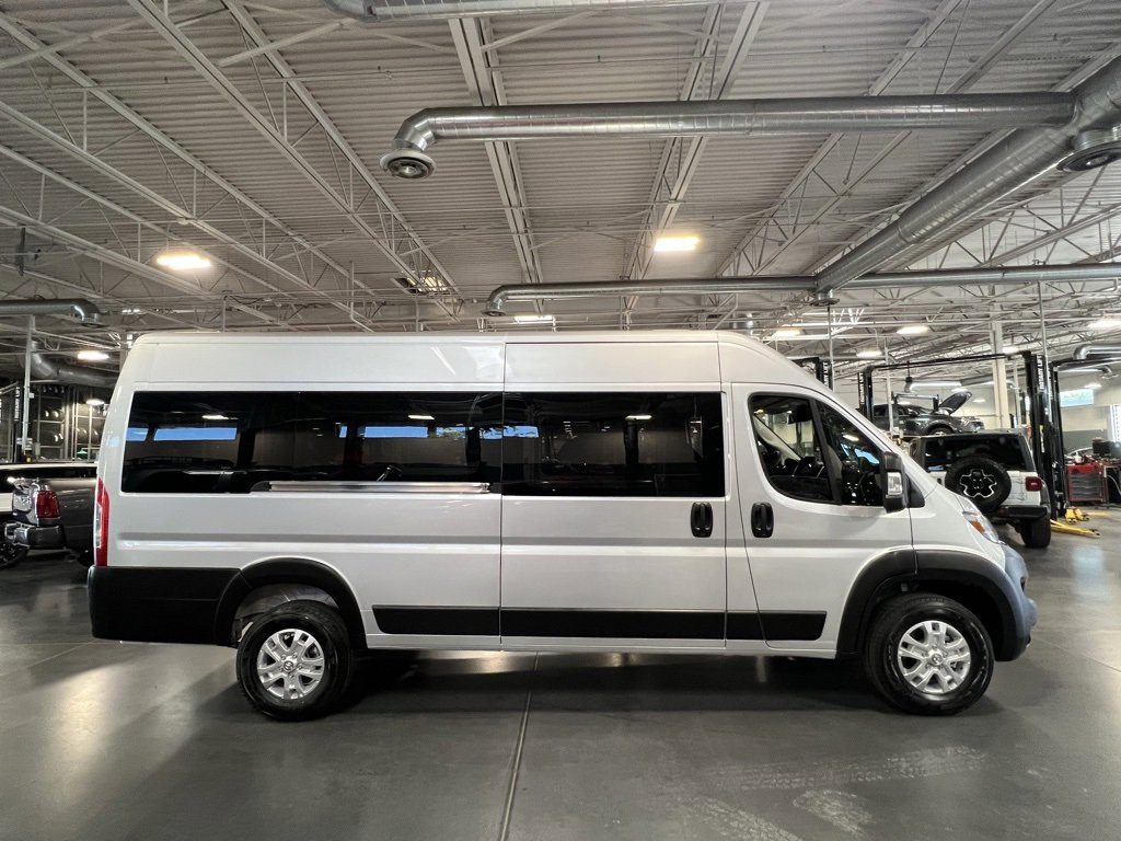 Used 2025 RAM ProMaster 3500 w/ Storage Group image 3