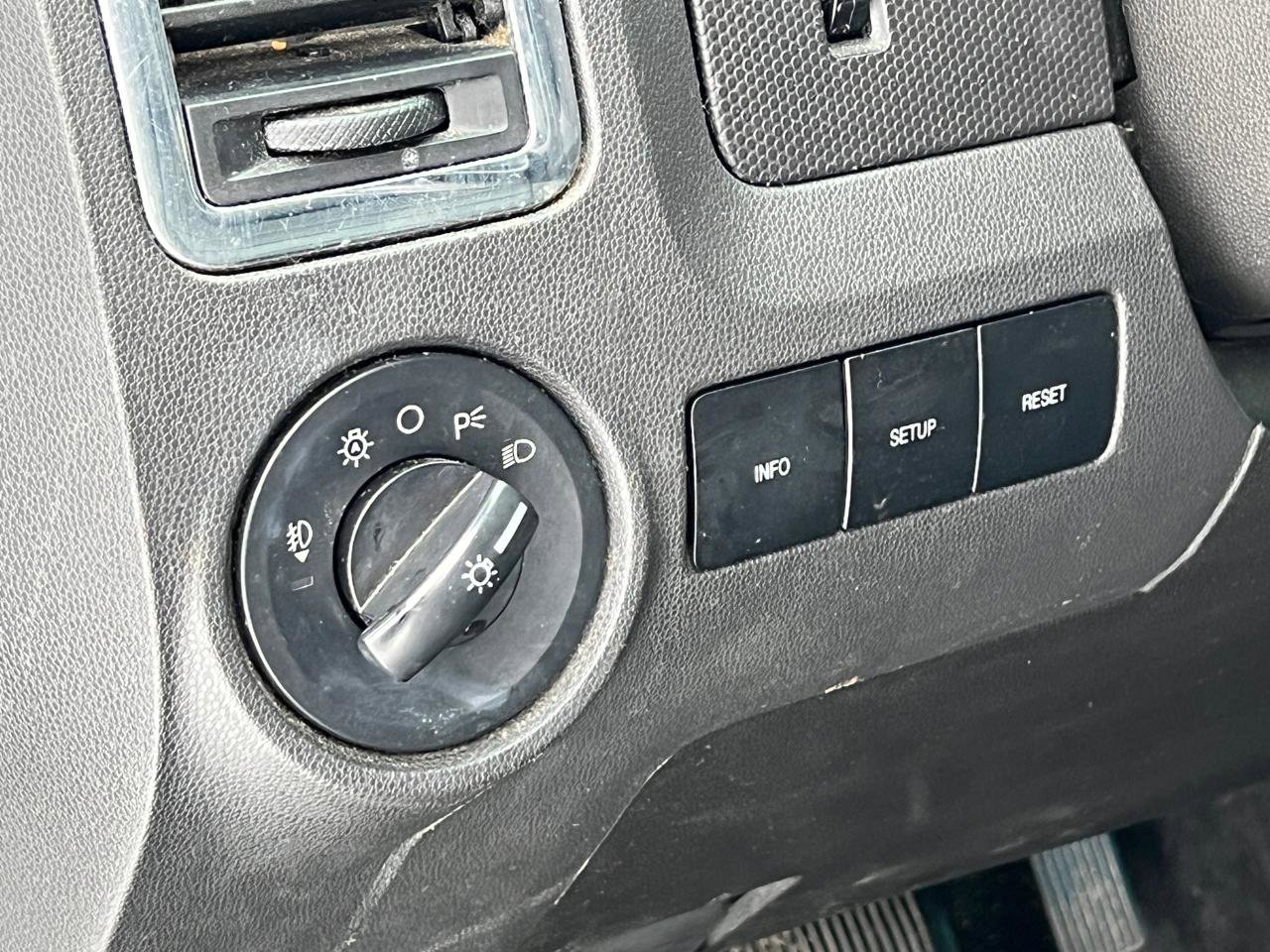 Used 2011 Ford Escape Limited w/ 302A Rapid Spec Order Code image 17