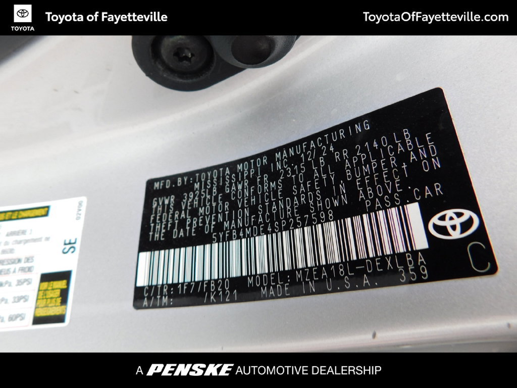 Used 2025 Toyota Corolla LE FWD image 8