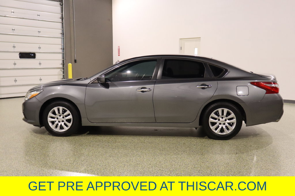 Used 2017 Nissan Altima 2.5 S w/ Power Driver Seat Package FWD image 5
