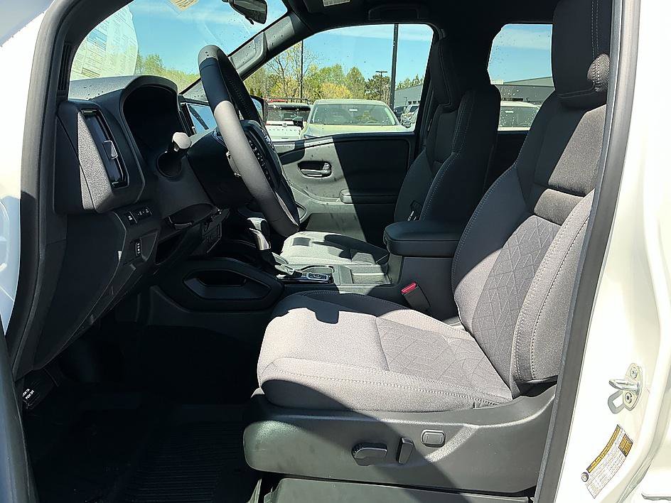 New 2026 Nissan Frontier SV image 12