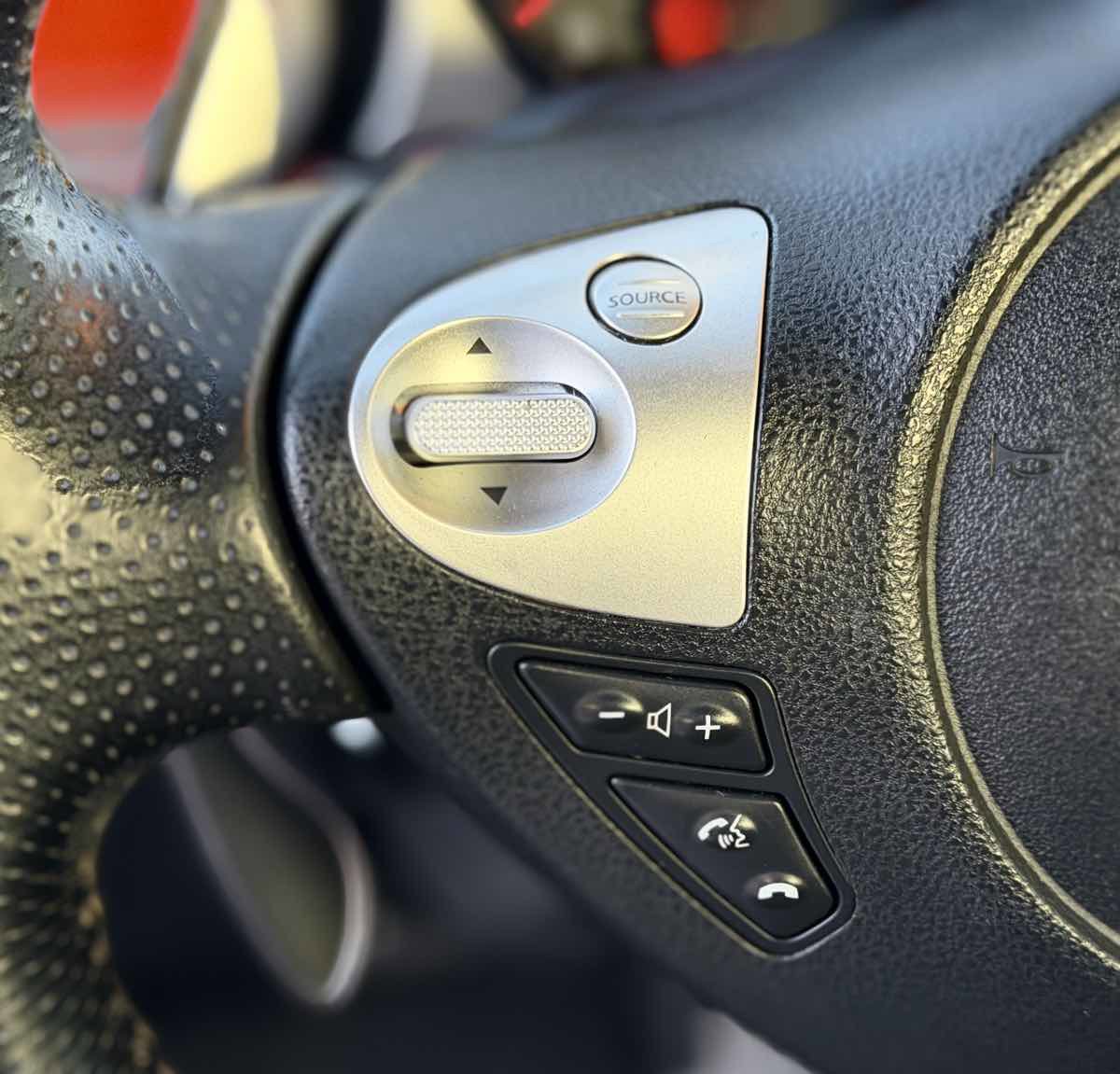 Used 2011 Nissan 370Z Touring w/ Sport Pkg image 21