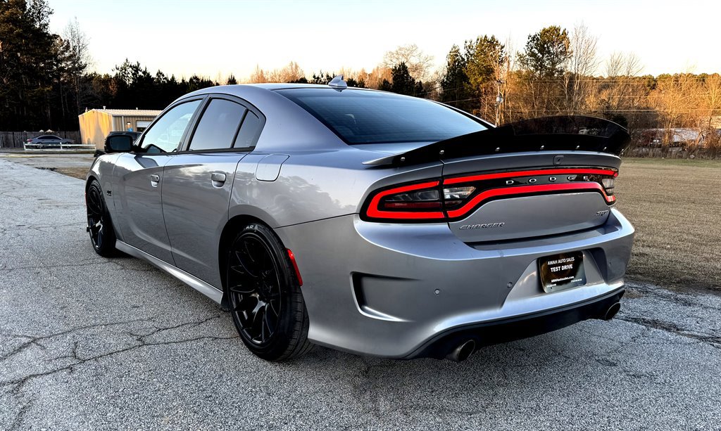 Used 2017 Dodge Charger SRT w/ Harman/Kardon Audio Group image 11