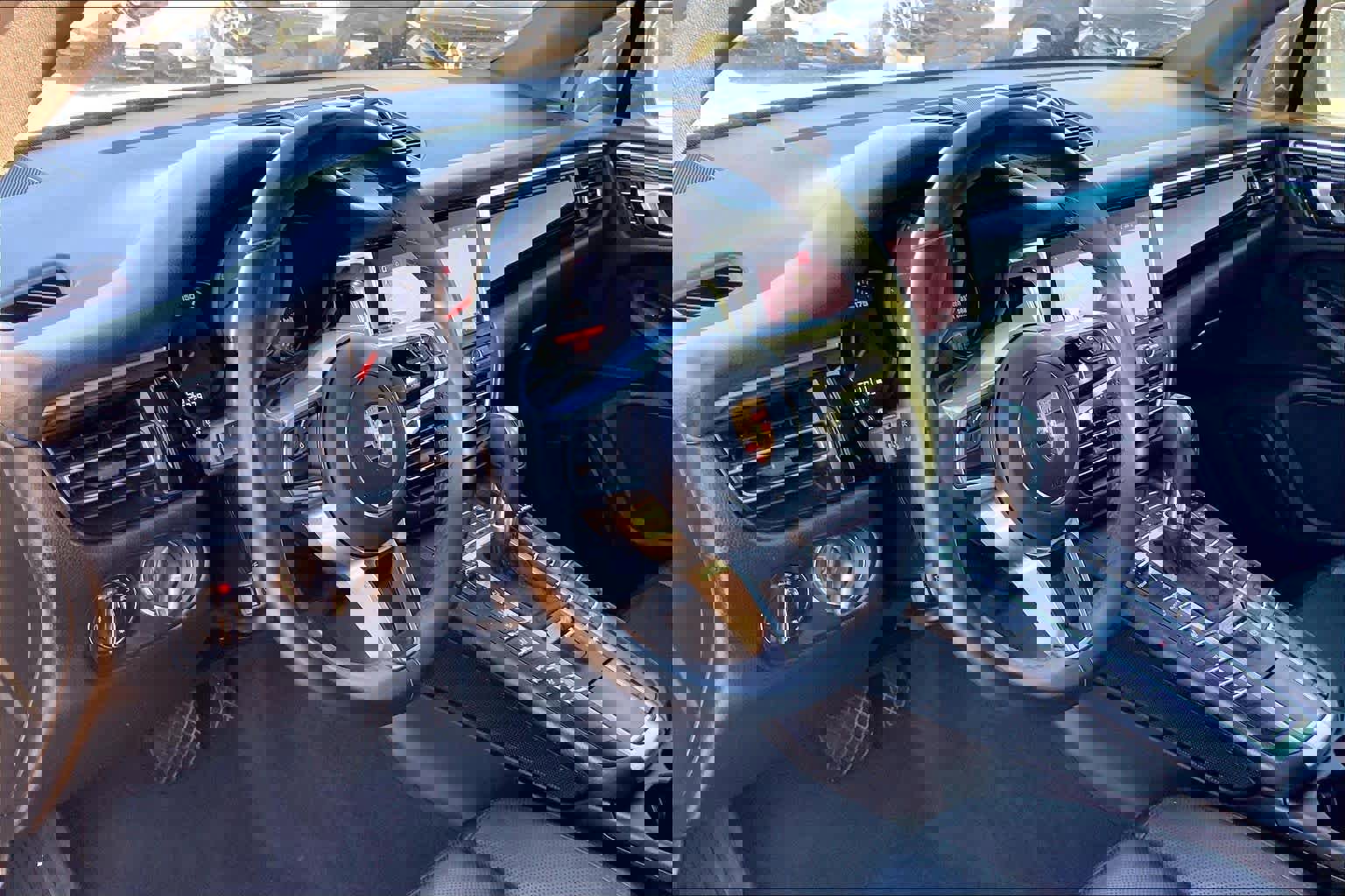 Used 2021 Porsche Macan S image 15