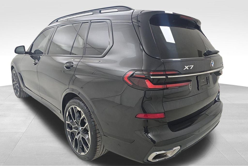 Certified 2025 BMW X7 xDrive40i w/ Executive Package AWD/4WD image 7