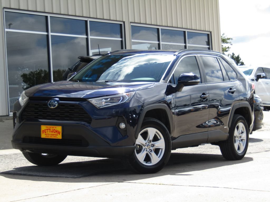 Used 2021 Toyota RAV4 XLE w/ Convenience Package AWD/4WD image 12