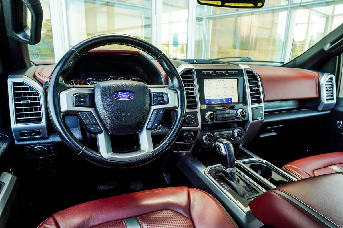 Used 2019 Ford F150 Platinum w/ Equipment Group 701A Luxury image 17