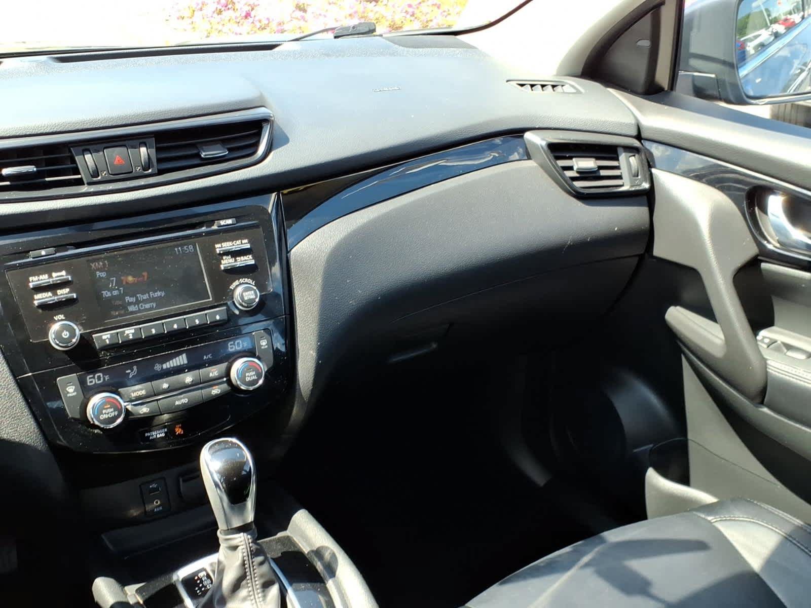 Certified 2018 Nissan Rogue Sport SV AWD/4WD image 15