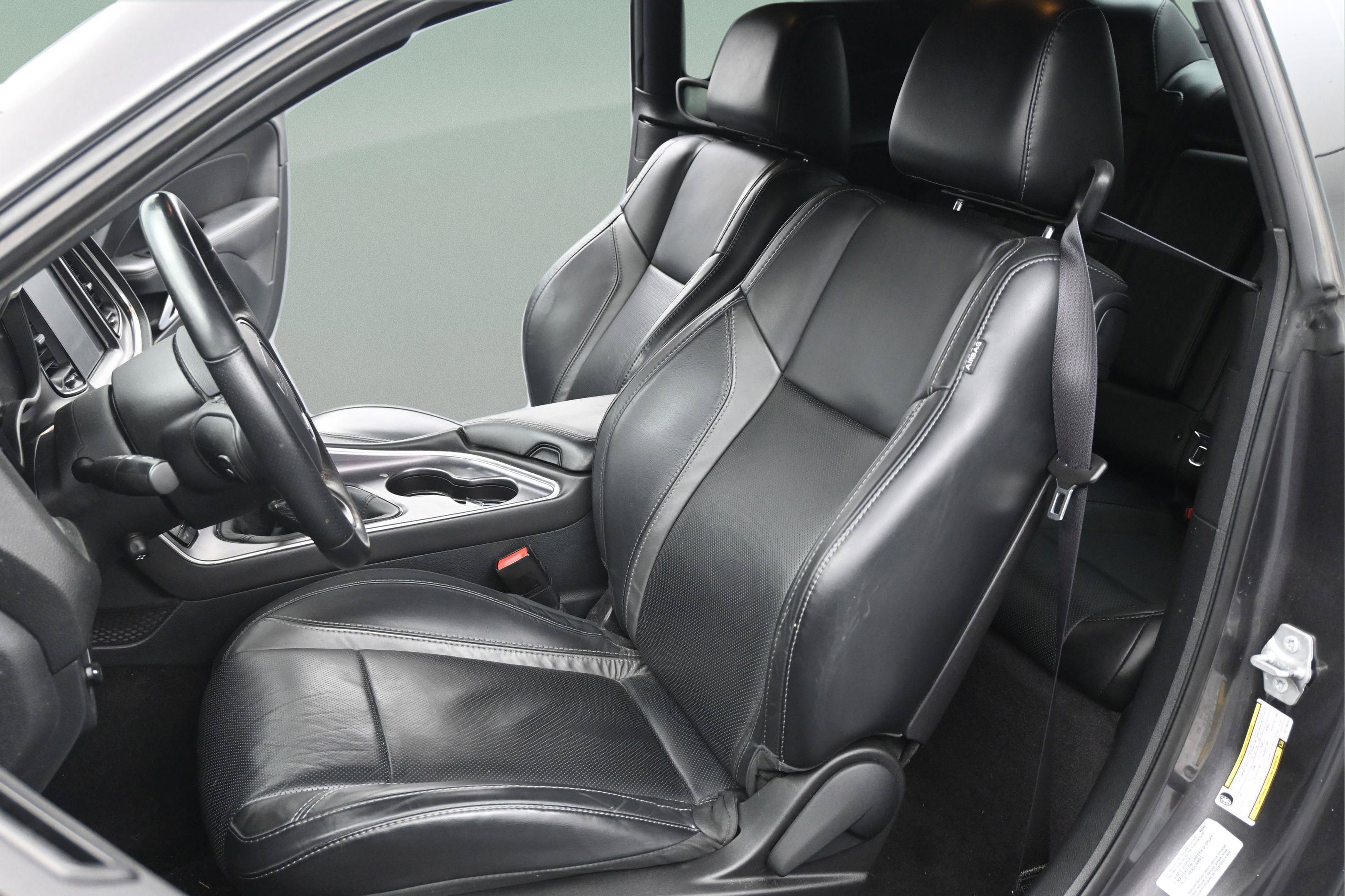Used 2016 Dodge Challenger R/T Plus RWD image 22