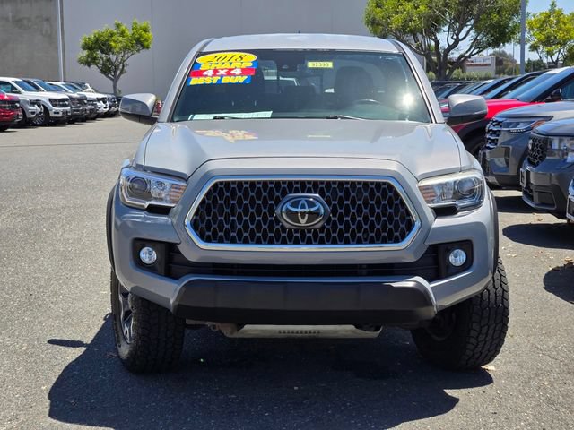 Used 2018 Toyota Tacoma TRD Off-Road w/ Technology Package AWD/4WD image 2