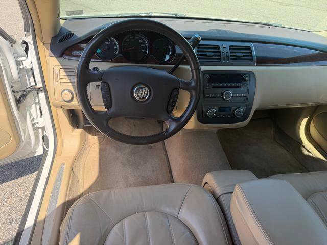 Used 2011 Buick Lucerne CXL FWD image 25