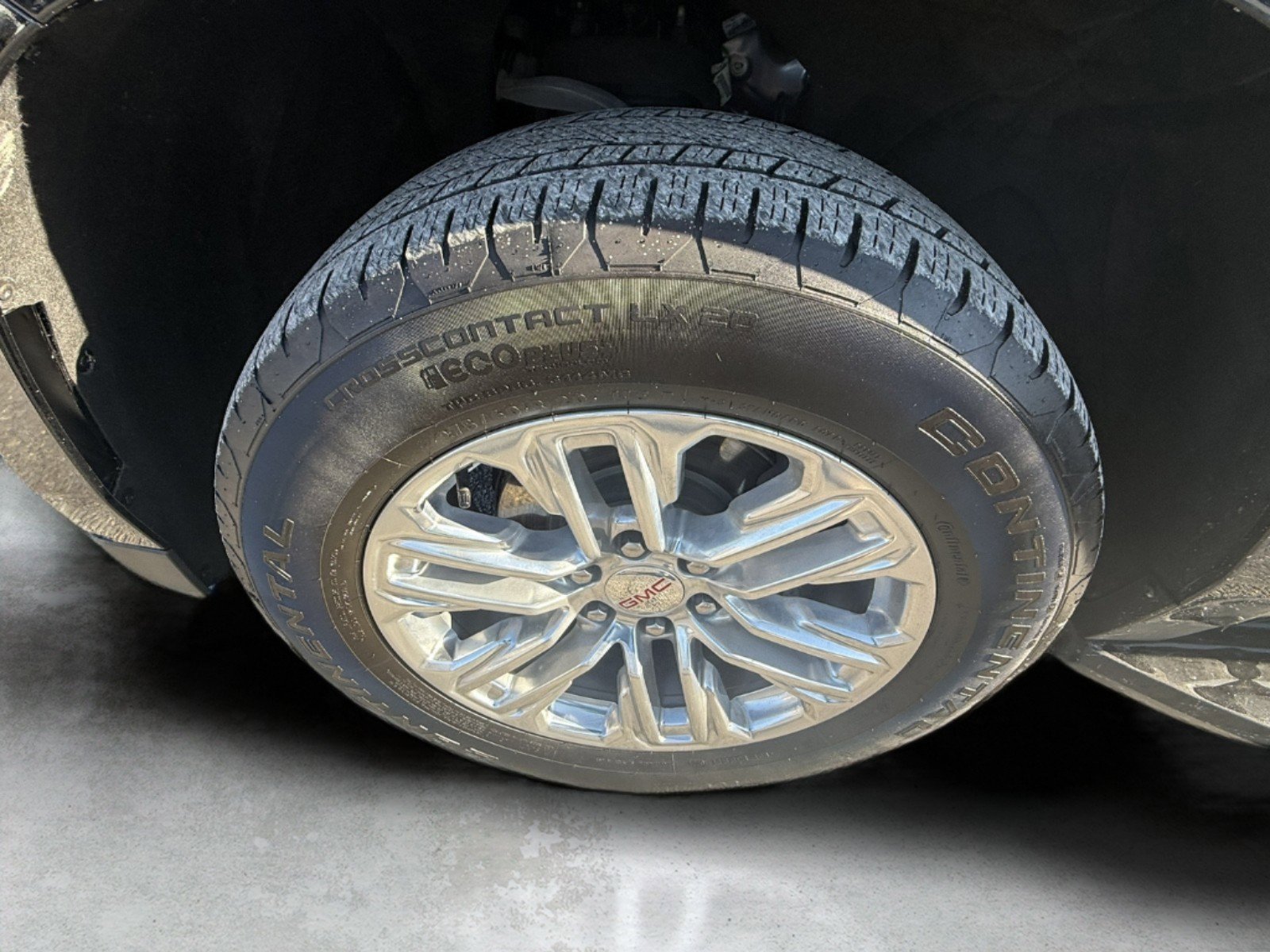 Used 2024 GMC Yukon SLT image 34