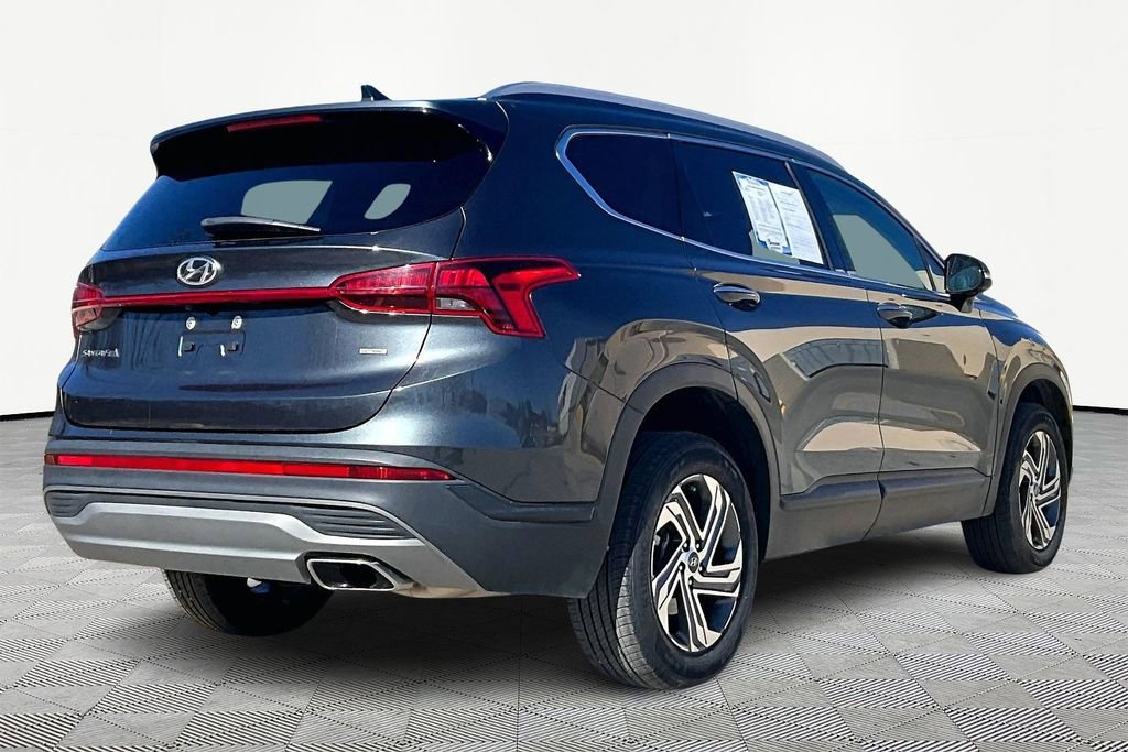 Used 2023 Hyundai Santa Fe SEL image 2
