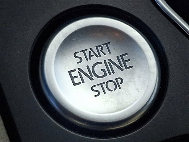 Used 2018 Volkswagen Atlas SE image 25