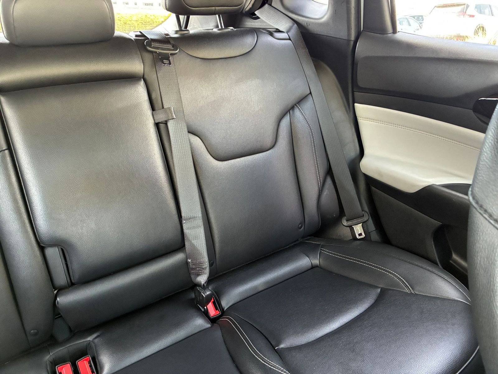 Used 2025 Jeep Compass Limited AWD/4WD image 38