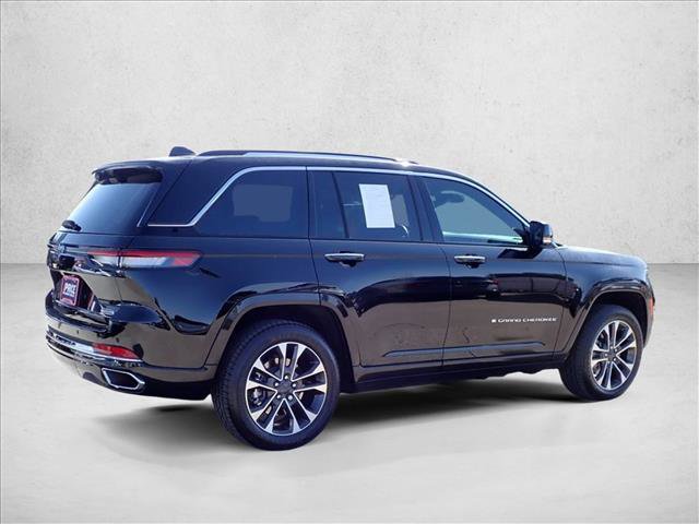 Used 2023 Jeep Grand Cherokee Overland w/ Advanced Protech Group III AWD/4WD image 4