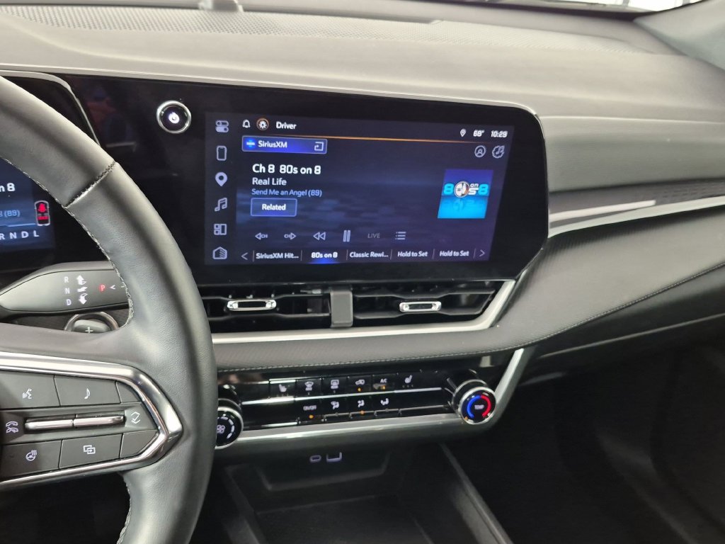 Used 2026 Chevrolet Equinox LT FWD image 21