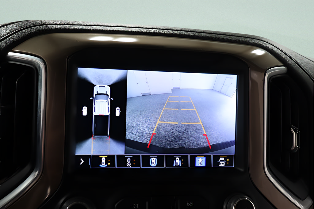 Used 2023 Chevrolet Silverado 2500 High Country w/ Z71 Off-Road Package AWD/4WD image 12