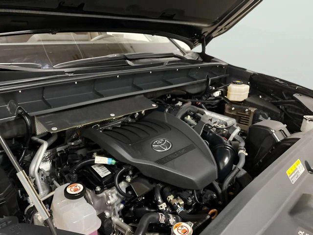 Used 2024 Toyota Highlander Limited AWD/4WD image 87