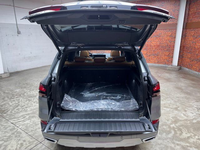 Used 2026 BMW X5 xDrive40i image 25