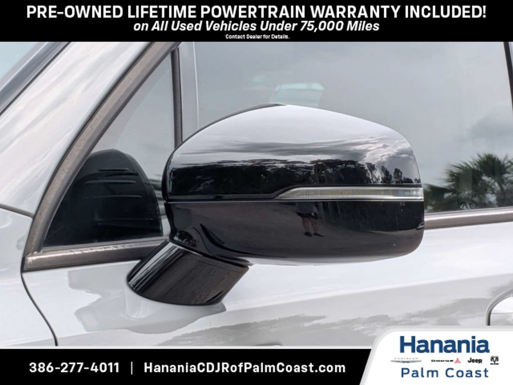 Used 2023 Kia Sorento EX w/ Panoramic Sunroof Package FWD image 9