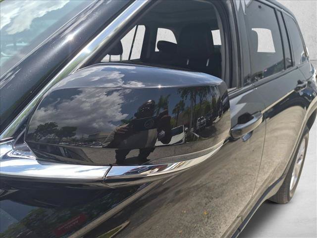 Used 2022 Jeep Grand Cherokee Limited AWD/4WD image 10