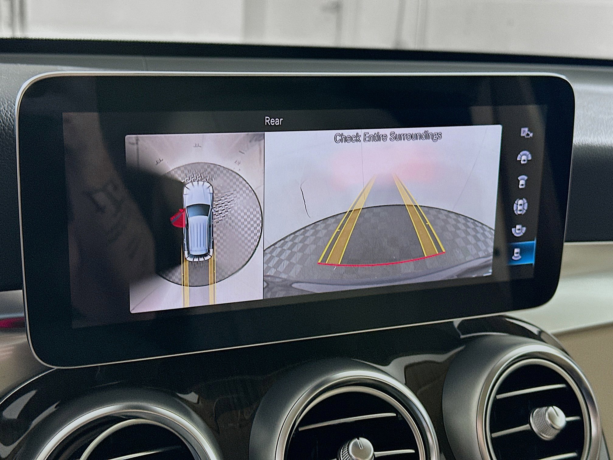 Used 2022 Mercedes-Benz GLC 300 4MATIC image 22