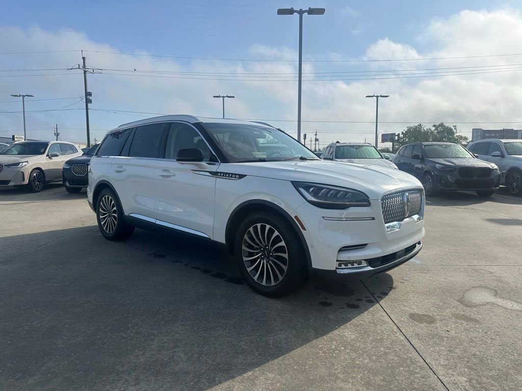 Used 2021 Lincoln Aviator Reserve w/ Equipment Group 201A image 3