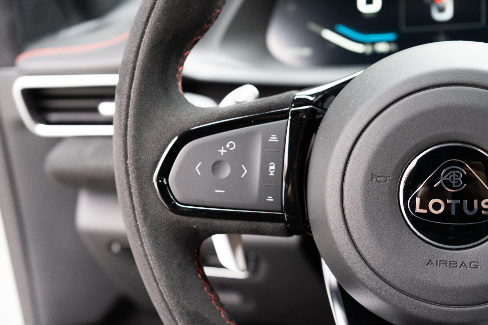 Used 2024 Lotus Emira First Edition image 34