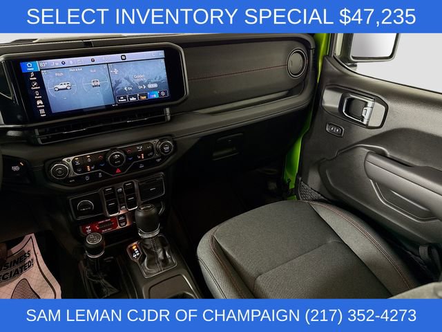 New 2025 Jeep Wrangler Unlimited Rubicon w/ Convenience Group AWD/4WD image 21