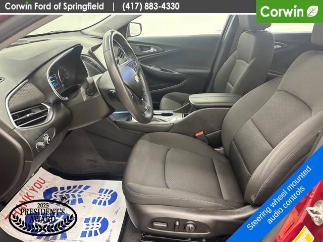 Used 2018 Chevrolet Malibu LT image 19