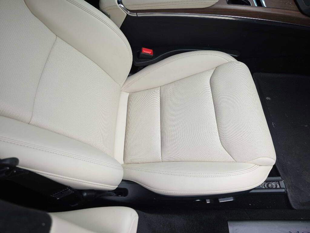 Used 2022 Tesla Model S image 22