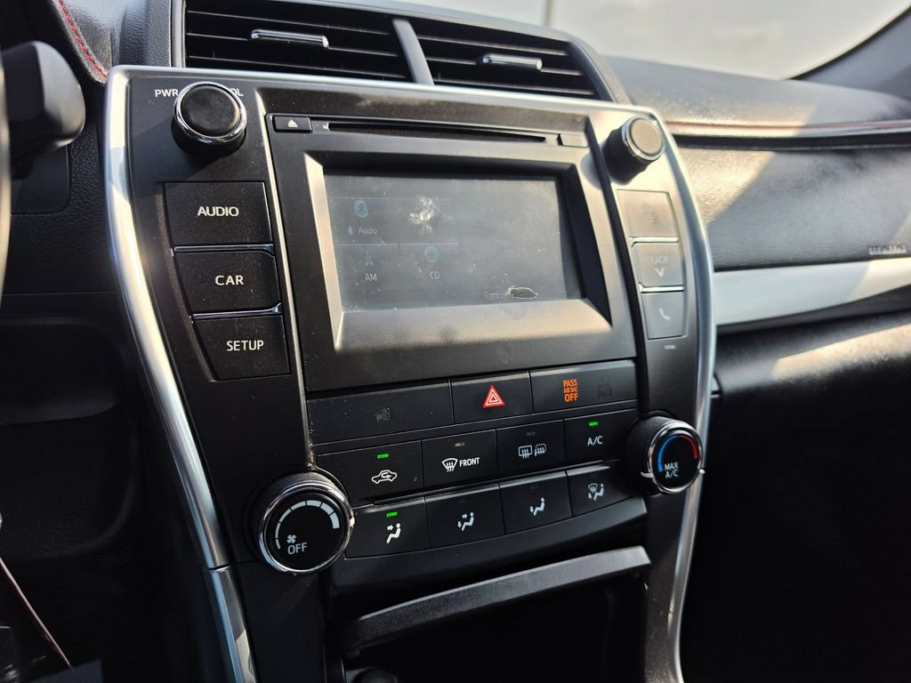 Used 2015 Toyota Camry SE FWD image 23