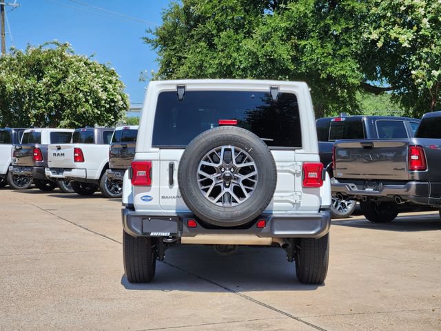 Used 2026 Jeep Wrangler Unlimited Sahara AWD/4WD image 6