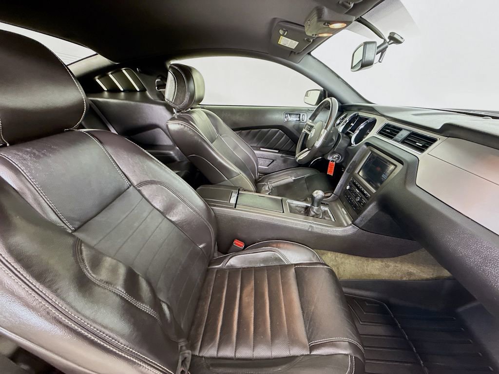 Used 2014 Ford Mustang Premium w/ Electronics Package image 28