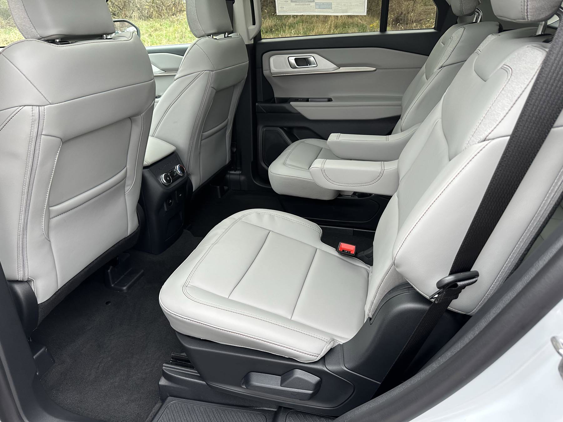 New 2026 Ford Explorer Active w/ Active Comfort Package image 36