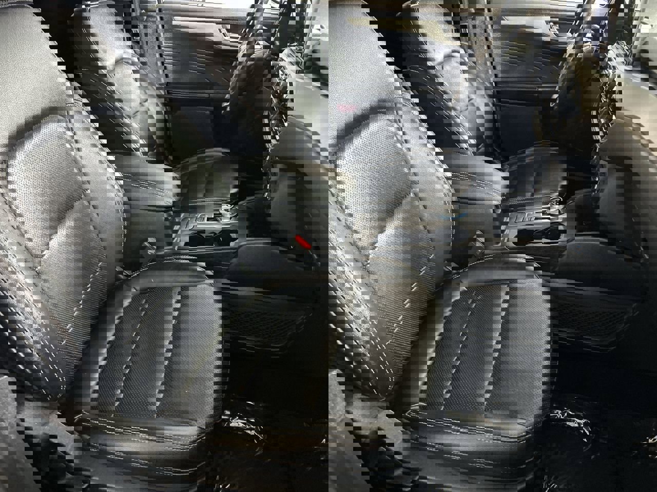 Used 2022 Ford Escape SEL image 25