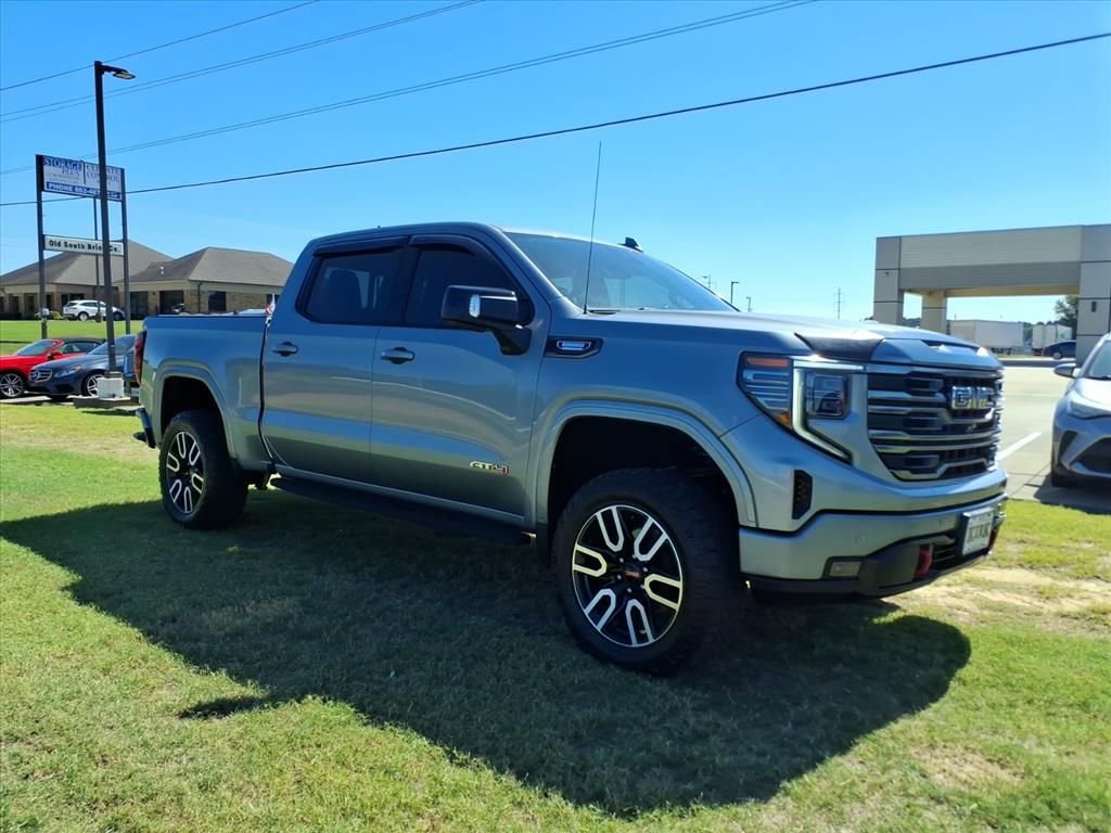 Used 2023 GMC Sierra 1500 AT4 w/ AT4 Premium Package image 7