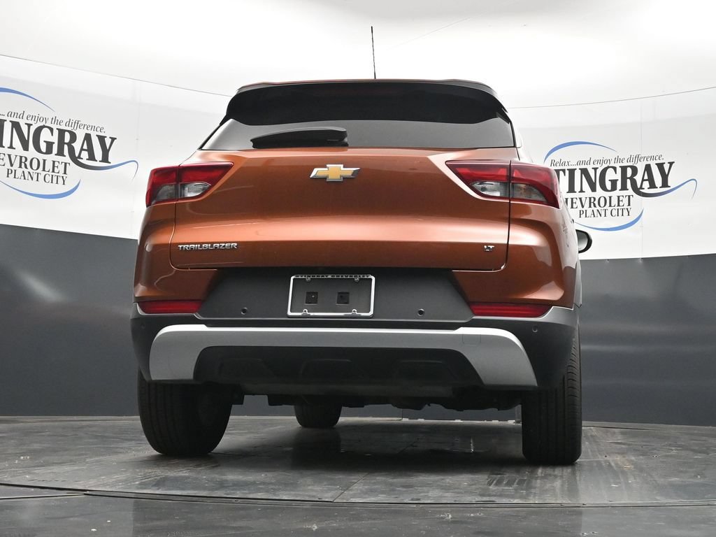 Used 2021 Chevrolet TrailBlazer LT w/ Sun and Liftgate Package FWD image 31