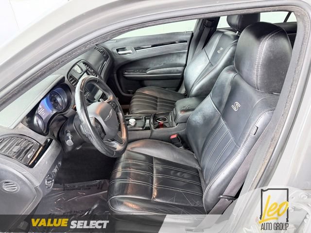 Used 2017 Chrysler 300 S AWD/4WD image 15