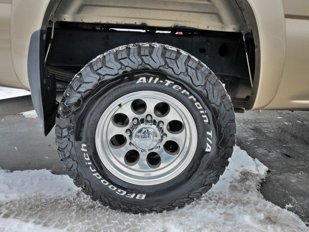 Used 2004 Chevrolet Silverado 2500 LS w/ Heavy-Duty Power Package image 14