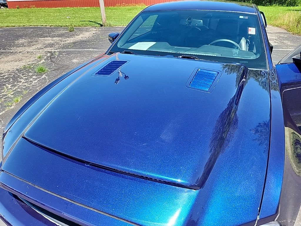 Used 2011 Ford Mustang Shelby GT500 w/ SVT Performance Pkg RWD image 12