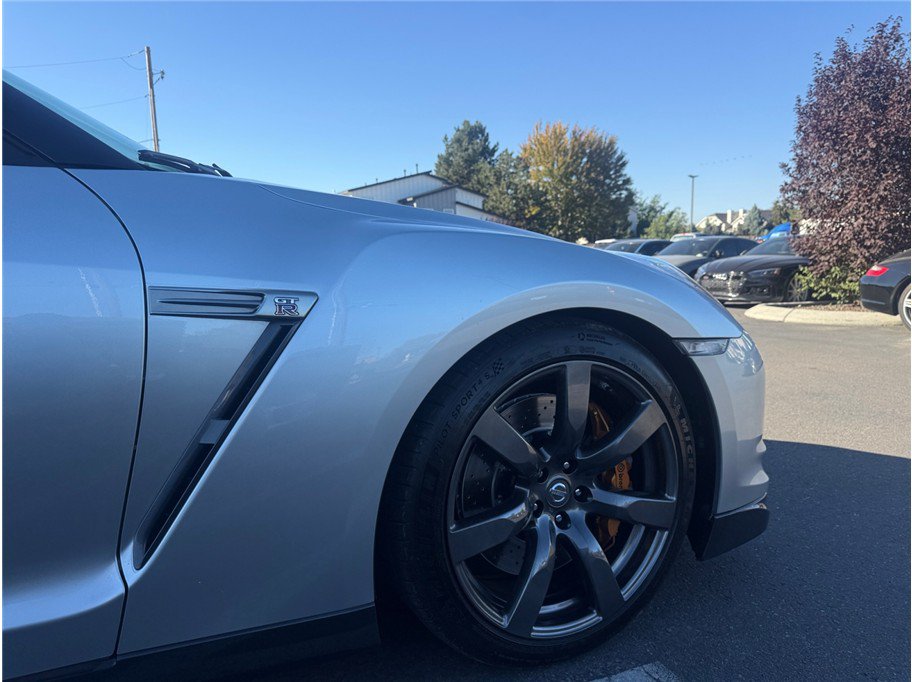 Used 2009 Nissan GT-R Premium AWD/4WD image 47