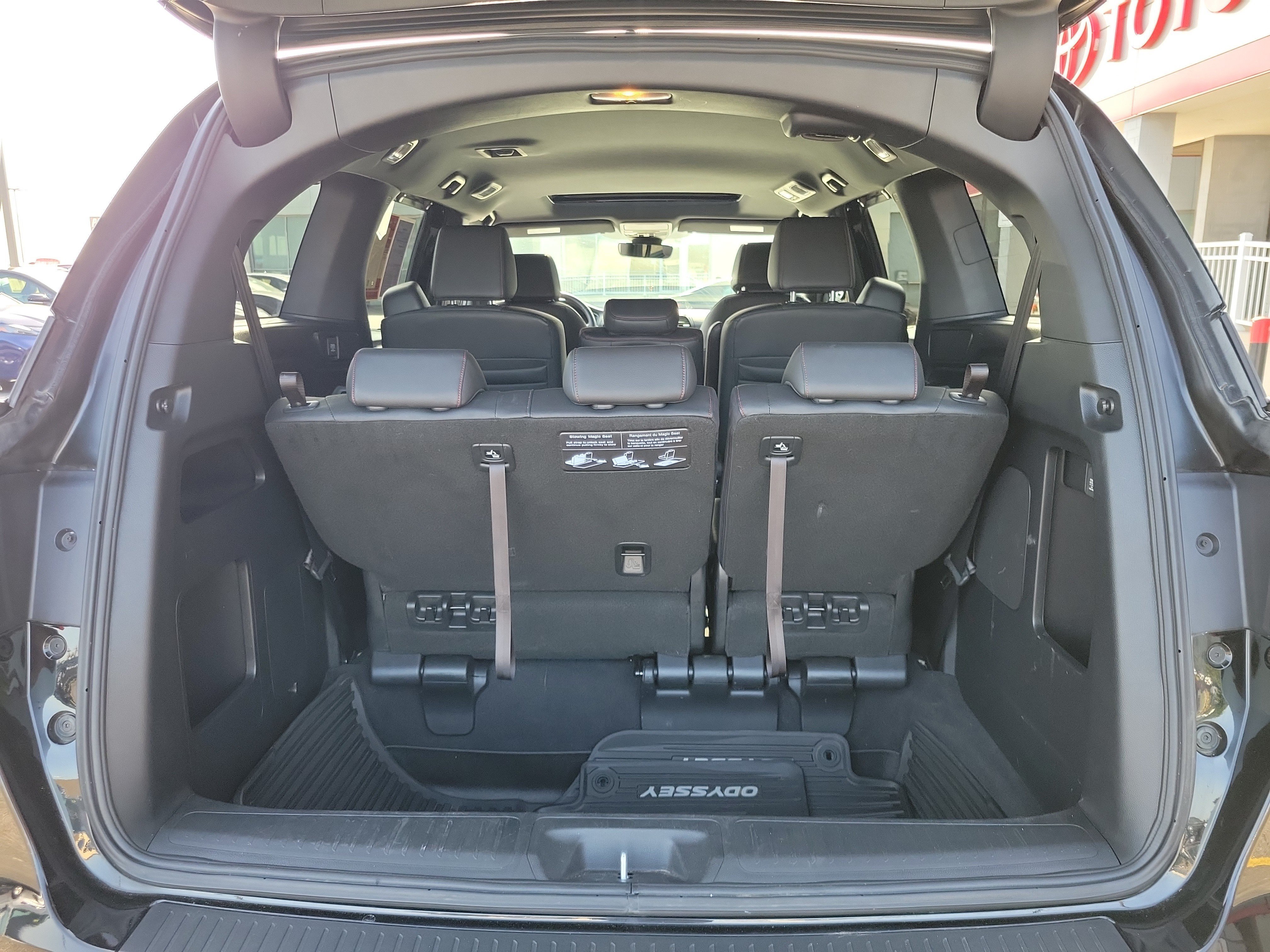 Used 2024 Honda Odyssey Sport image 8
