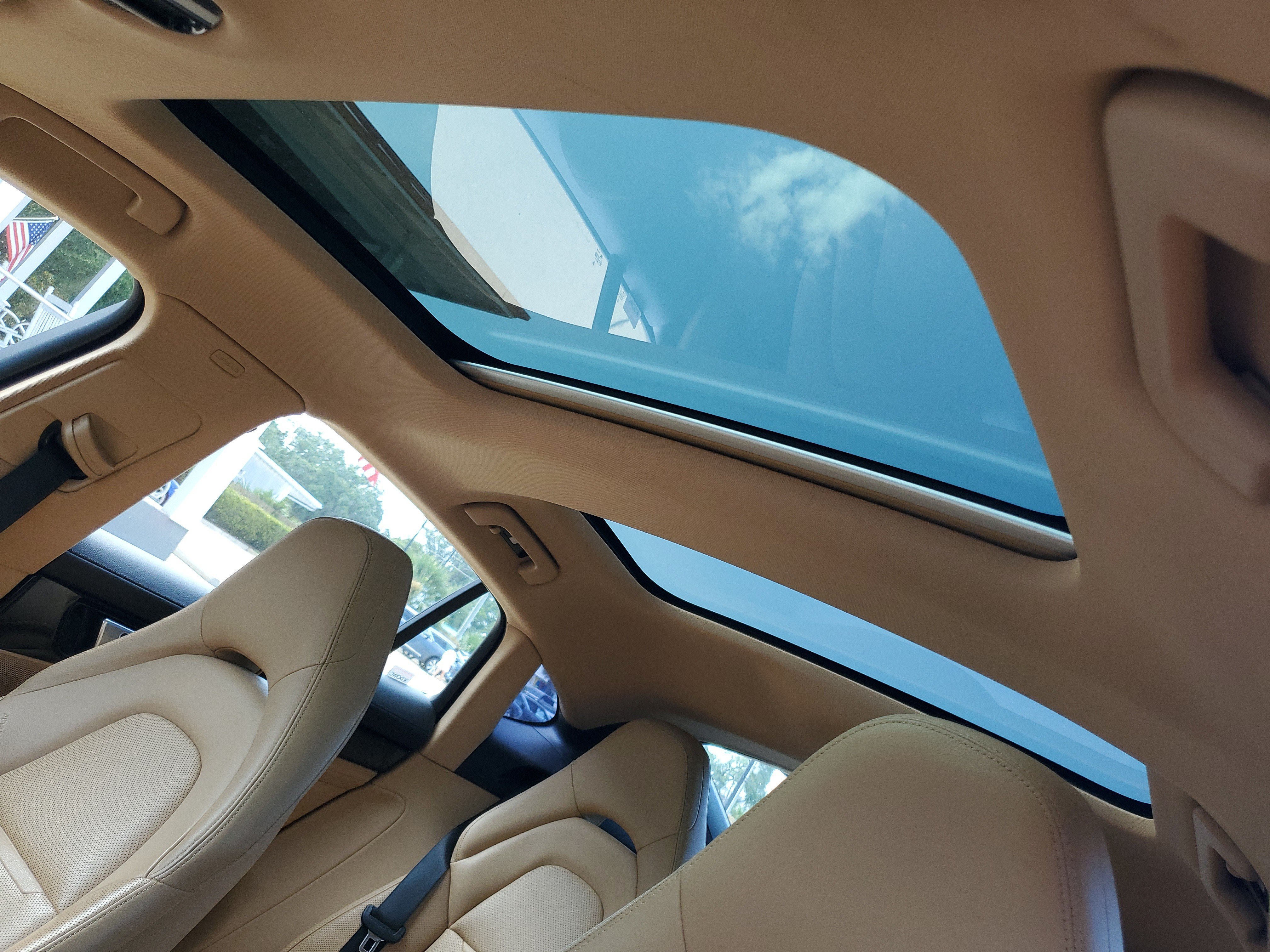 Used 2020 Porsche Panamera 4 AWD/4WD image 20