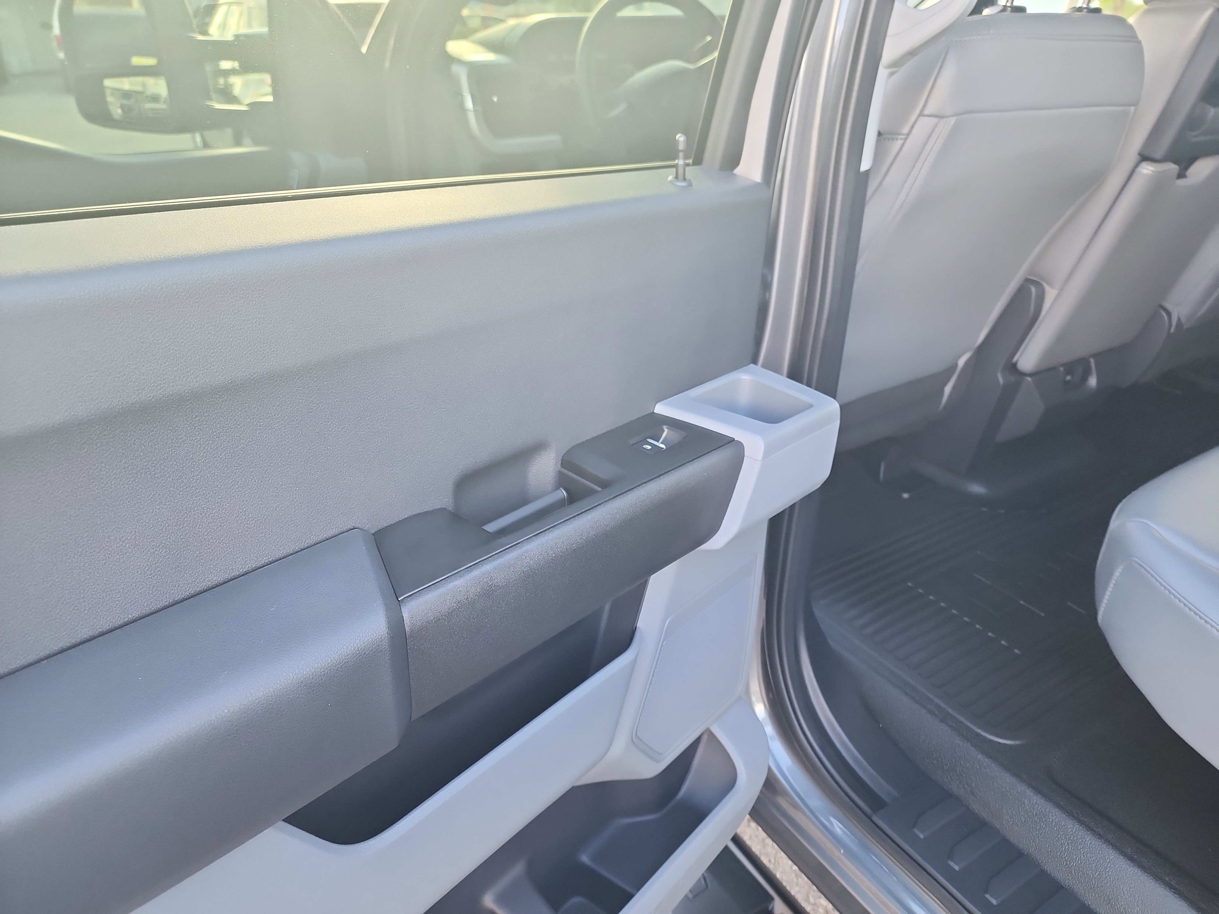 Used 2024 Ford F350 XL w/ 360-Degree Camera Package image 16