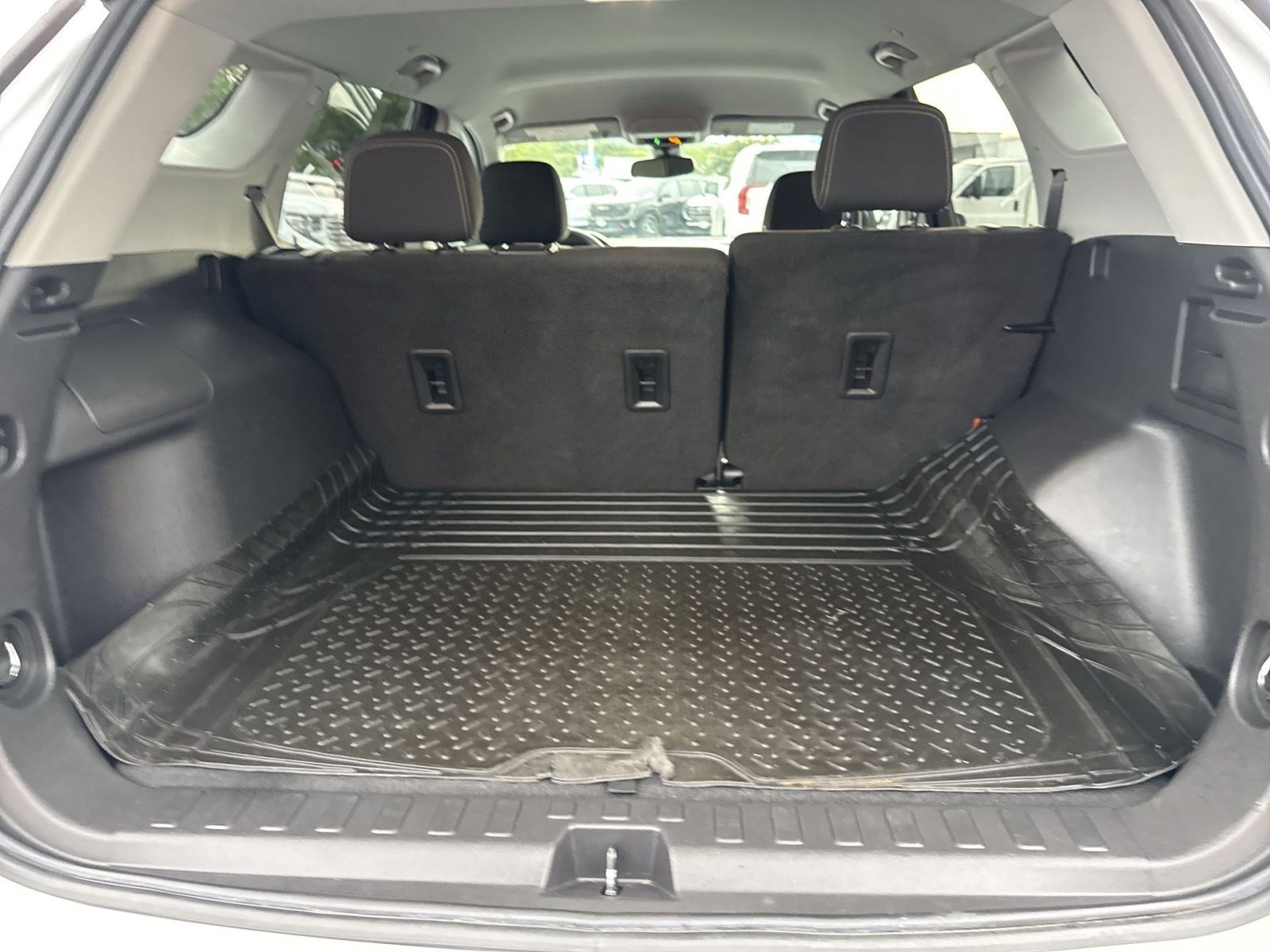 Used 2022 GMC Terrain SLE w/ Driver Convenience Package FWD image 23